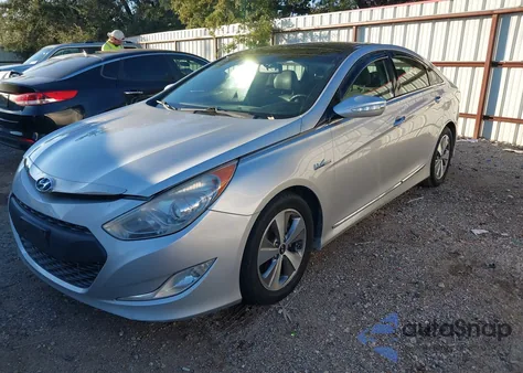 2012 Hyundai Sonata Hybrid z USA, uszkodzony, nr VIN KMHEC4A43CA023353